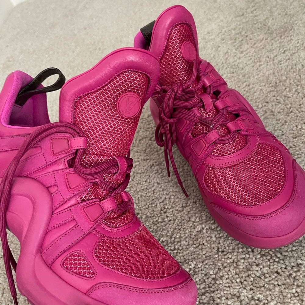 Louis Vuitton LV ARCHLIGHT SNEAKER - Picture 5 of 10